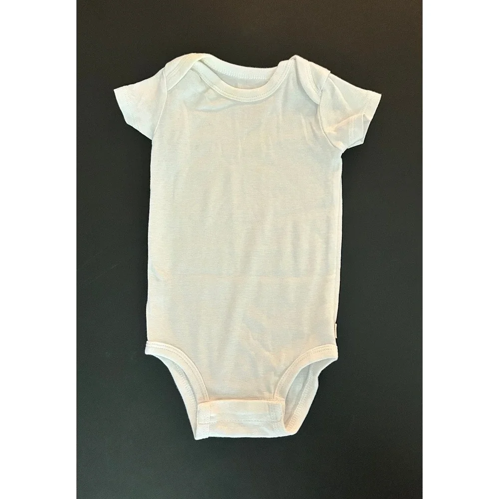 Huggies Organic Cotton White Short Sleeve Baby Bodysuit 6M Infant 2102-001